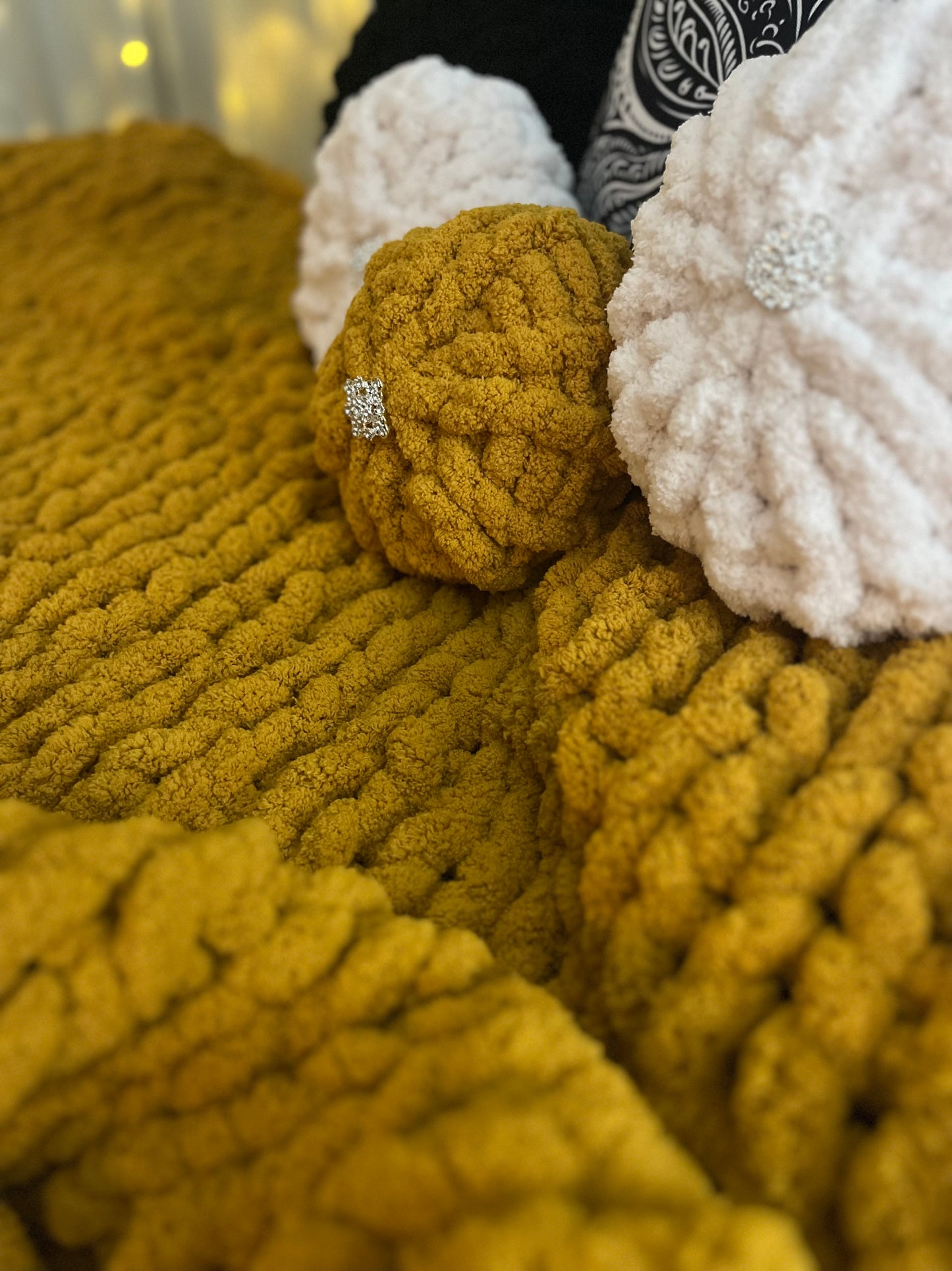 Gold Chunky Knit Throw