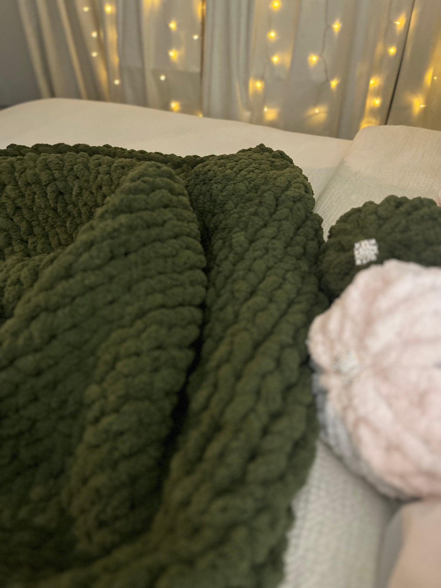 Olive Chunky Knit Throw