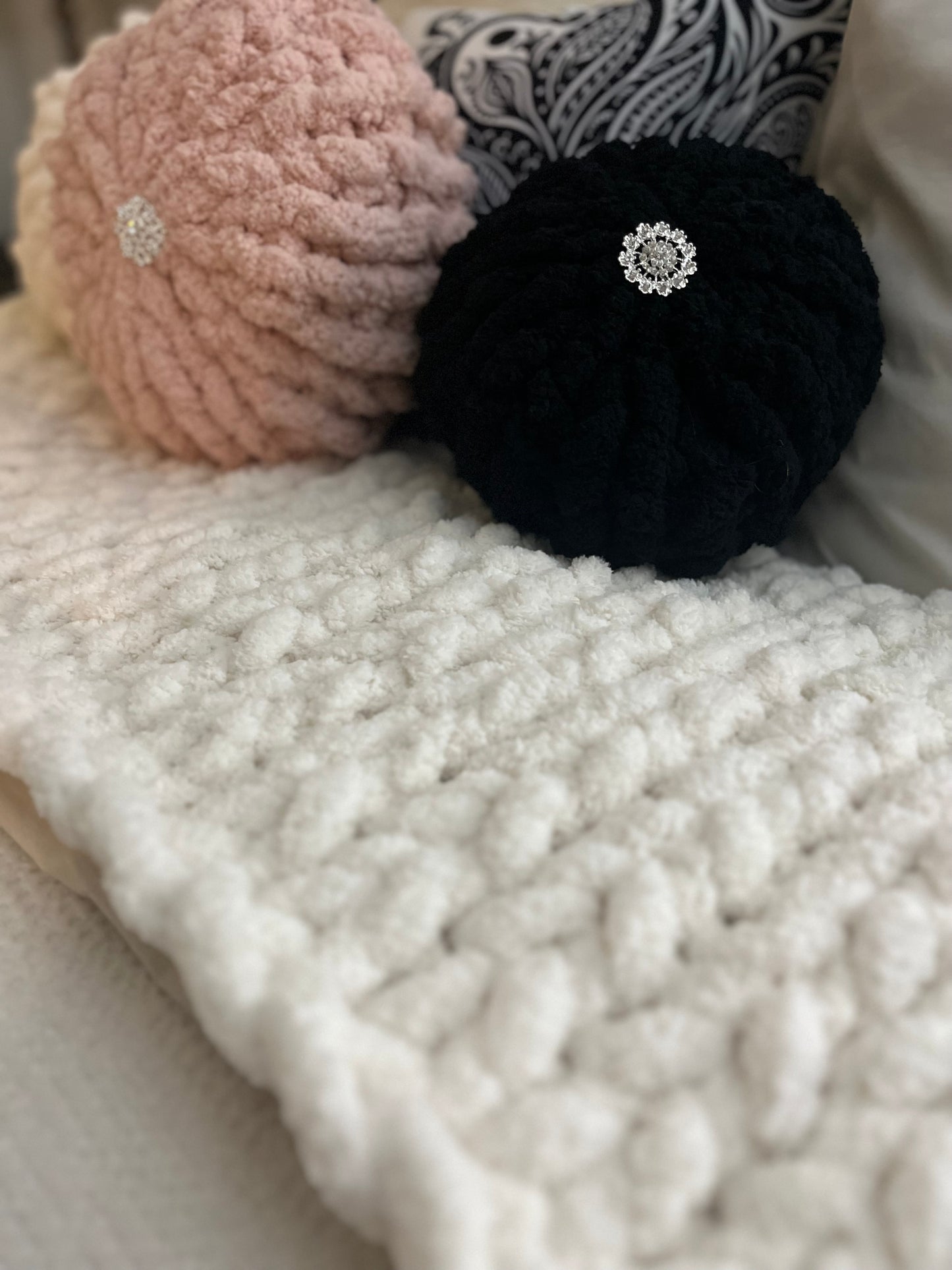 Vintage White Chunky Knit Throw