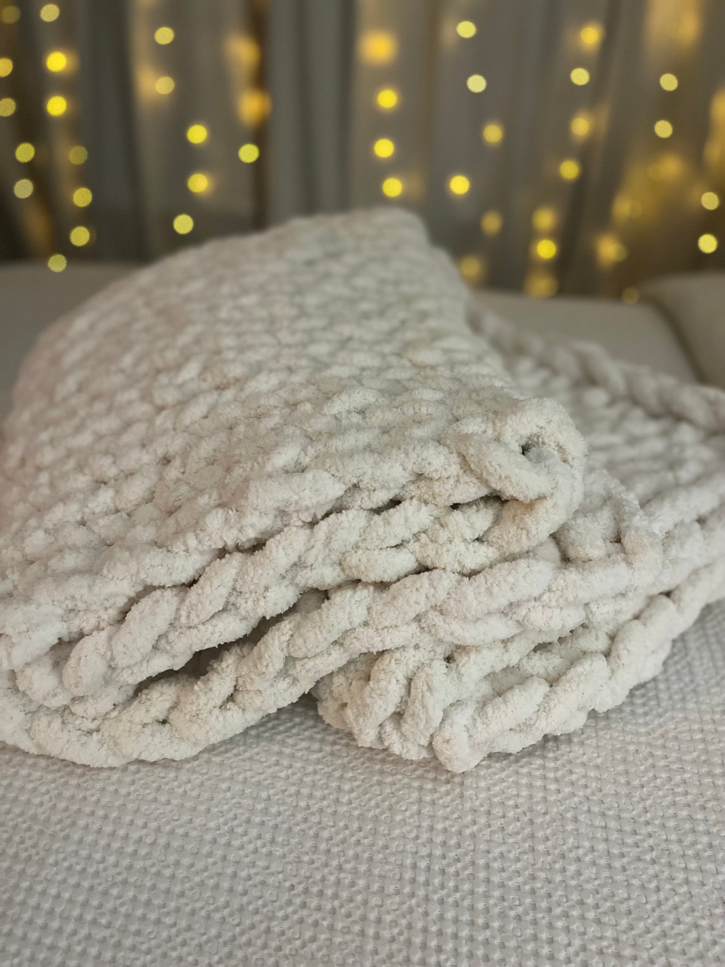 Vintage White Chunky Knit Throw