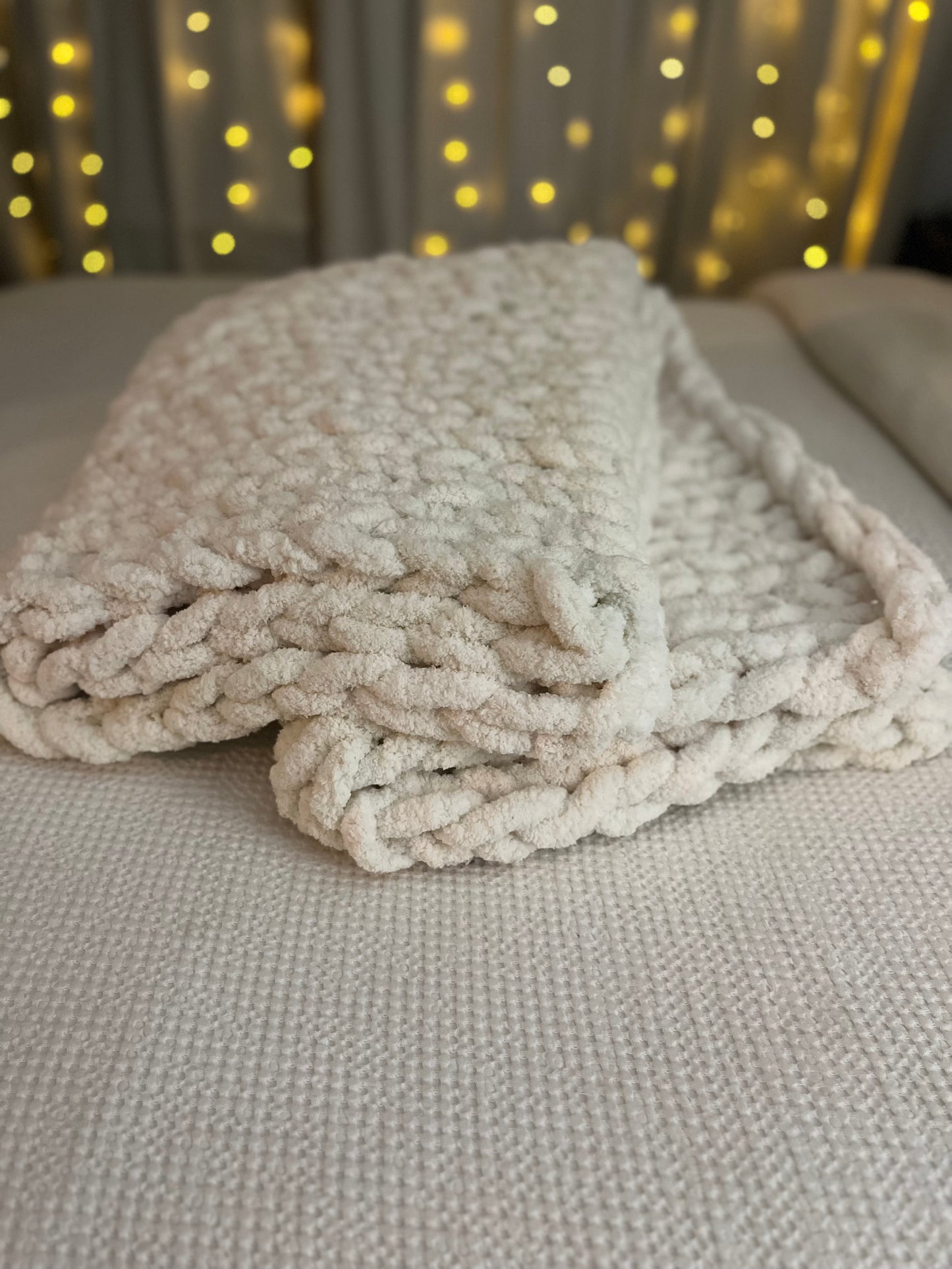 Vintage White Chunky Knit Throw