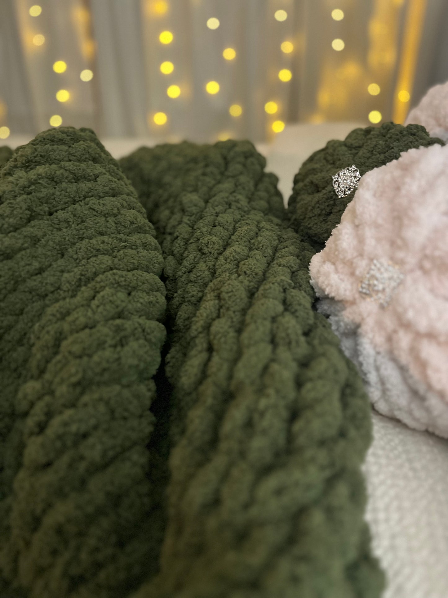 Olive Chunky Knit Throw